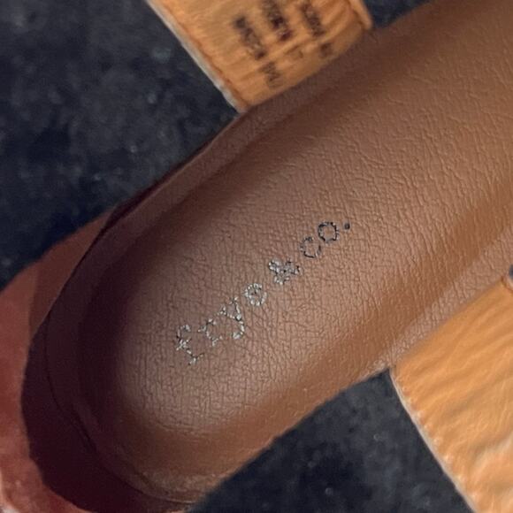 Frye & Co Sarah Shortie Ankle Bootie Boot Black Suede - Picture 10 of 10